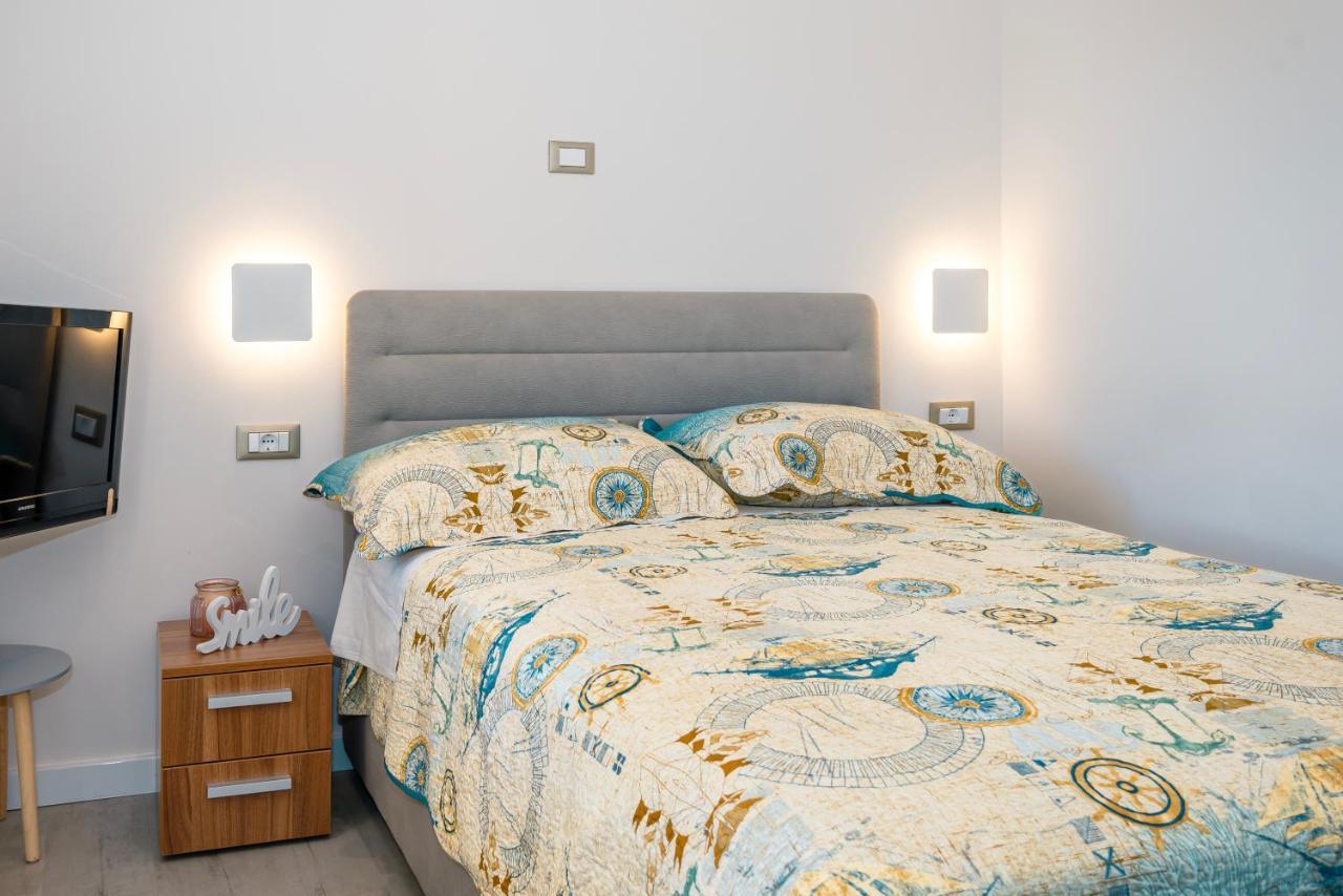 Apartment Bilice Beach Экстерьер фото