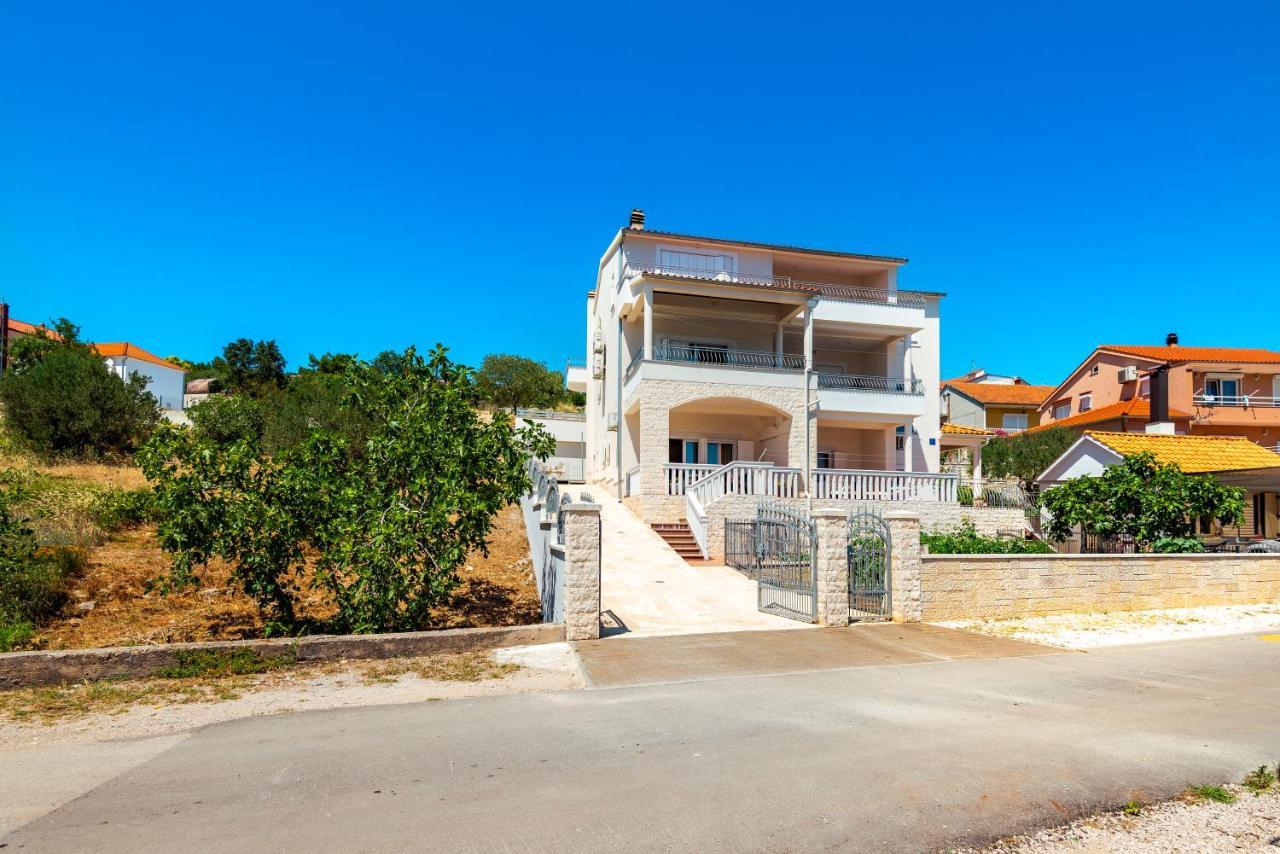 Apartment Bilice Beach Экстерьер фото