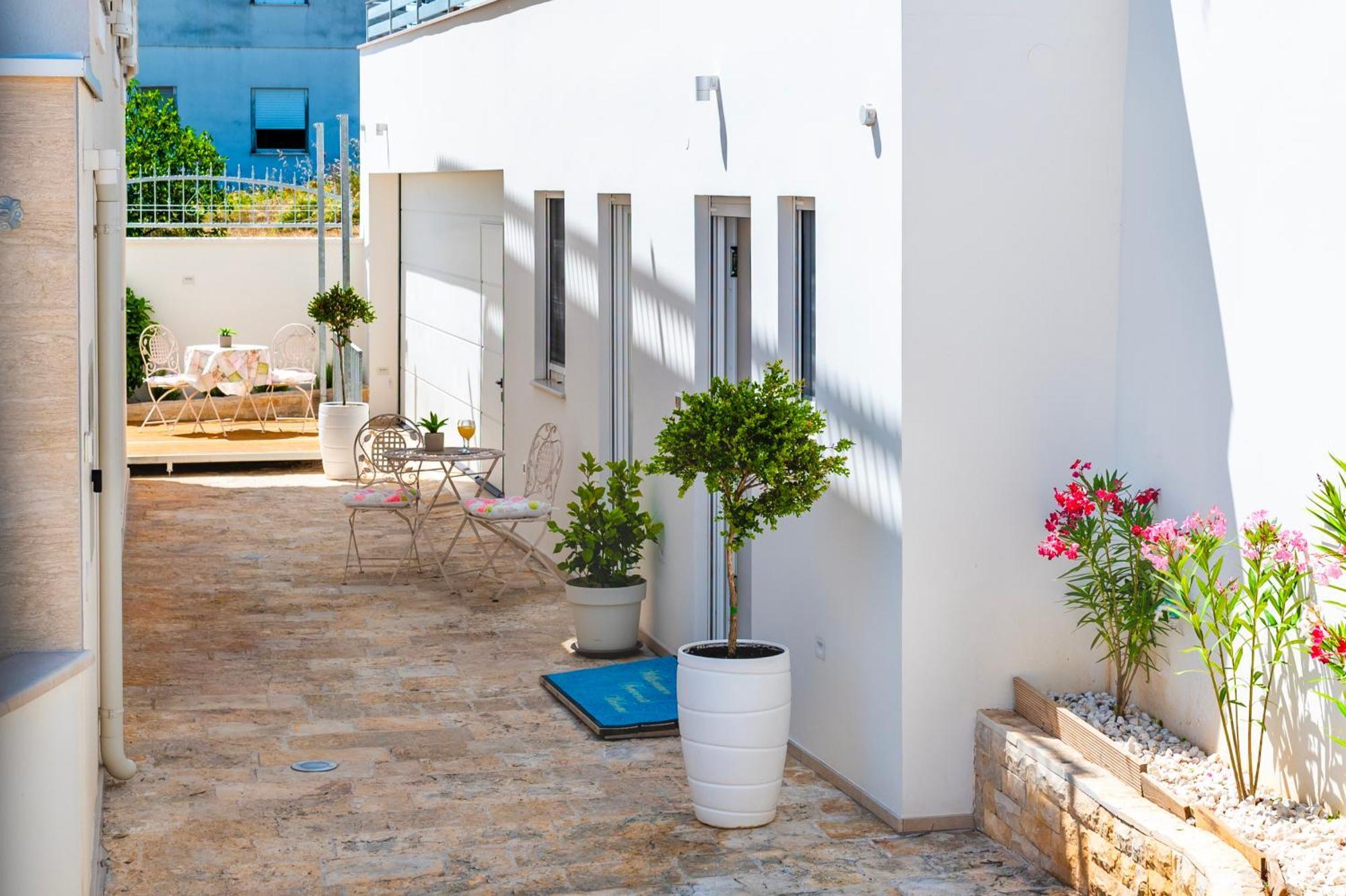 Apartment Bilice Beach Экстерьер фото