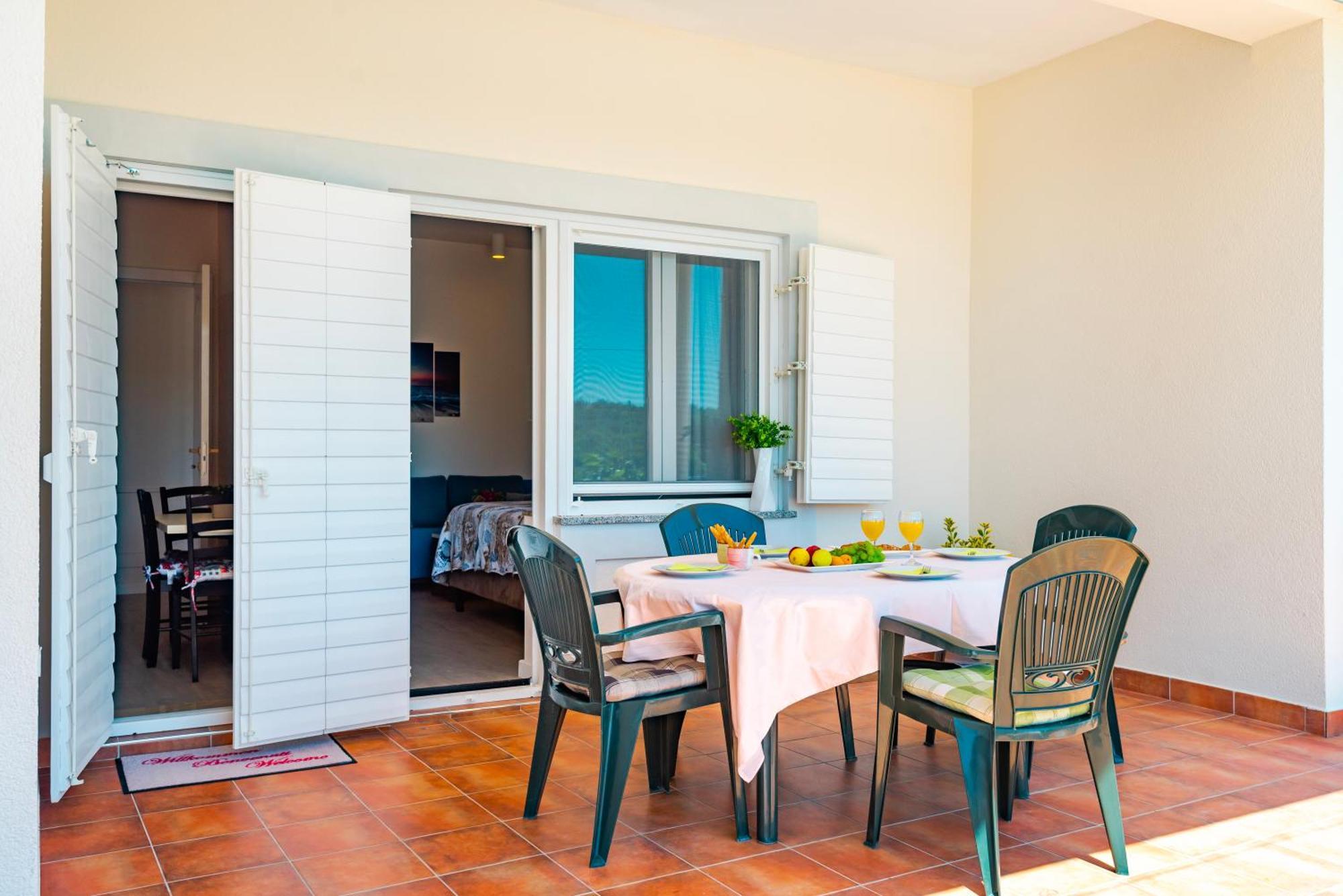 Apartment Bilice Beach Экстерьер фото