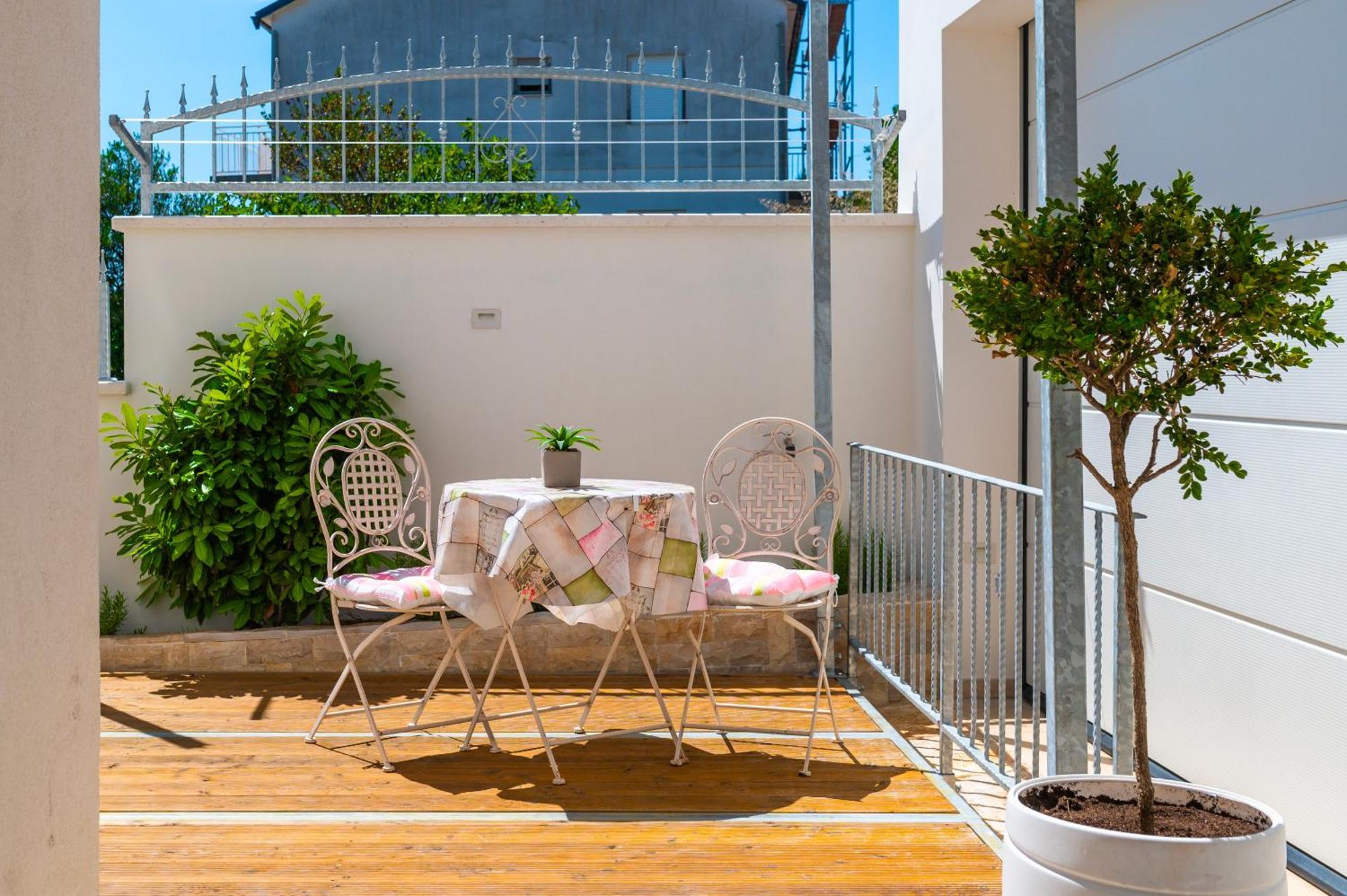 Apartment Bilice Beach Экстерьер фото