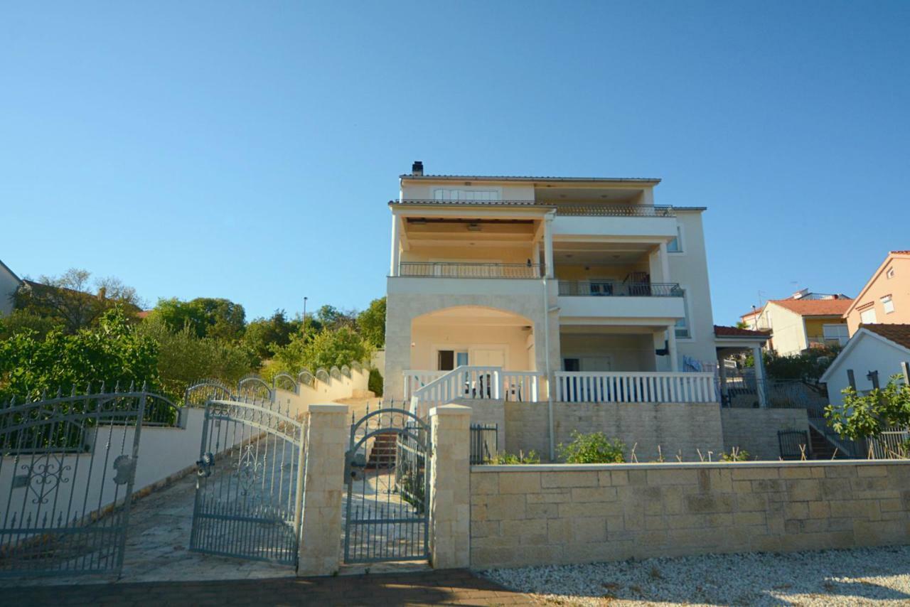 Apartment Bilice Beach Экстерьер фото
